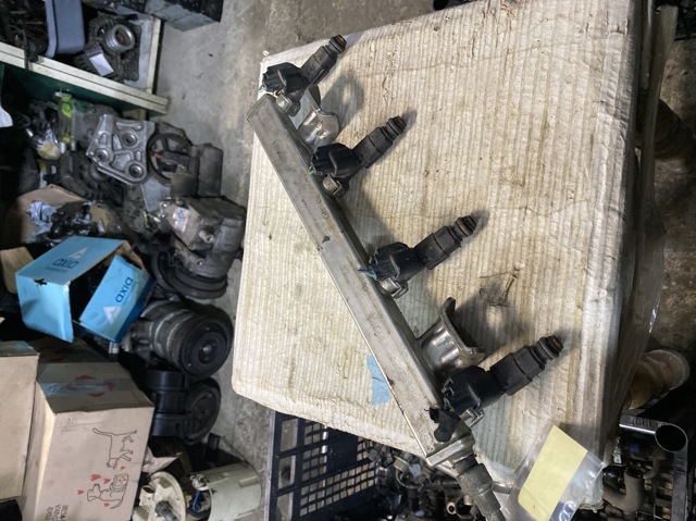 Клапанная форсунка 0280156154 FORD