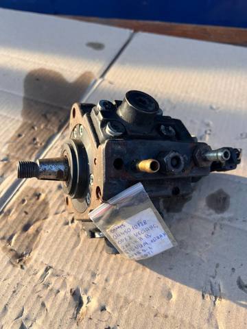 Насос топливный высокого давления 0445010128 BOSCH