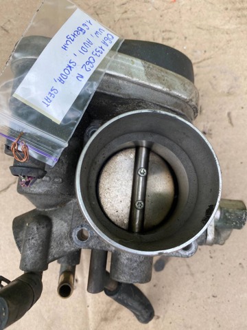 VAG 06A133062N Дроссельная заслонка в наличии Житомир