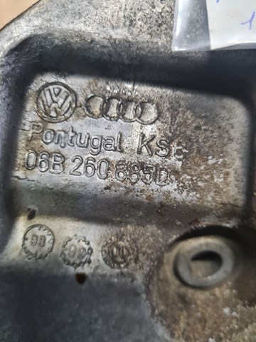 VAG 06B260885D Кронштейн компрессора кондиционера в наличии Киев