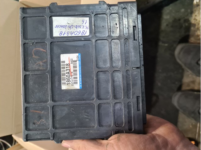 Мозги двигателя 1860A318 MITSUBISHI
