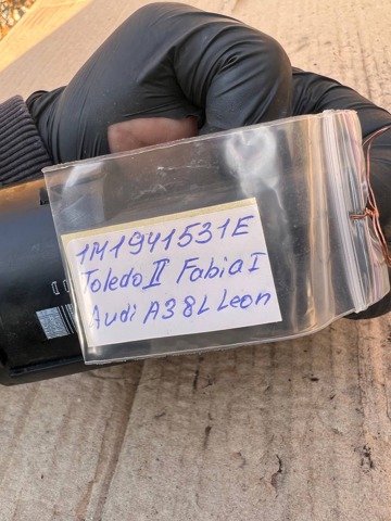 VAG 1M1941531E Переключатель света фар на "торпедо" в наличии Черновцы