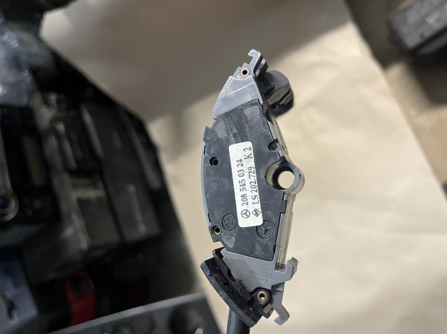 2085450324 MERCEDES Переключатель управления круиз контролем купить в Ровно
