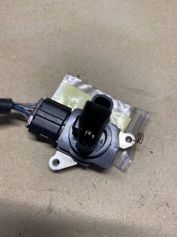 2220437010 TOYOTA Датчик потока (расхода) воздуха, расходомер M.A.F. - (Mass Airflow) купить в Винница