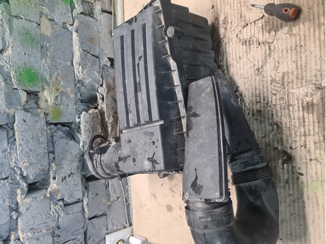 Корпус воздушного фильтра 3C0129607AB VAG