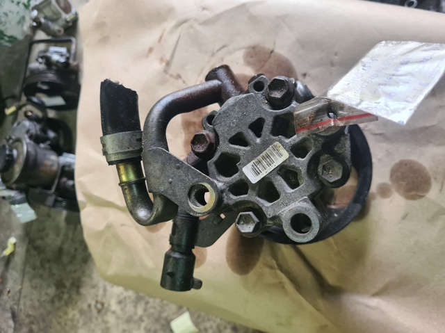Насос гидроусилителя руля 4431012500 TOYOTA