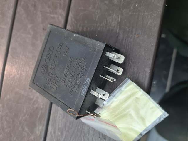 VAG 4B0955531A Реле дворников в наличии Чернигов