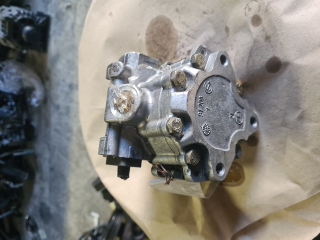 BMW 6756575 Насос гидроусилителя руля (ГУР) в наличии Харьков