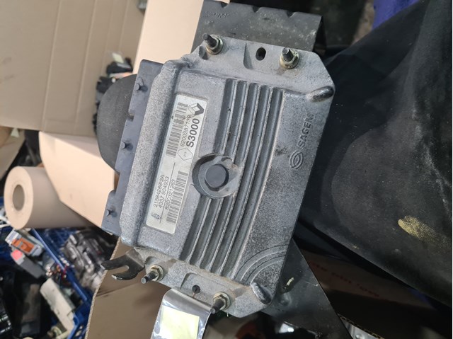 ЭБУ двигателем 8200387138 RENAULT