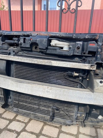 8Z0805594B Рамка радиатора купить Черкассы