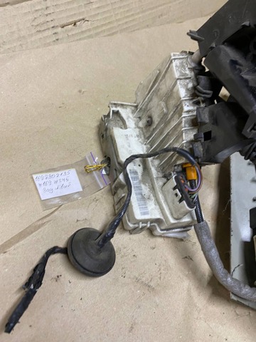 A1697302135 MERCEDES Замок двери задней левой купить в Павлоград