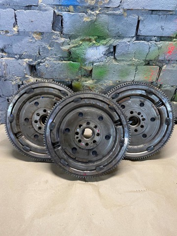 MAZDA R2A116610B Маховик в наличии Ровно
