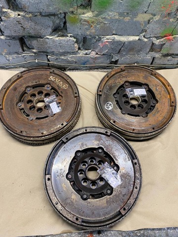 MAZDA R2A116610B Маховик в наличии Кривой Рог