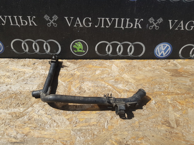 Патрубок термостата Volkswagen Polo 5