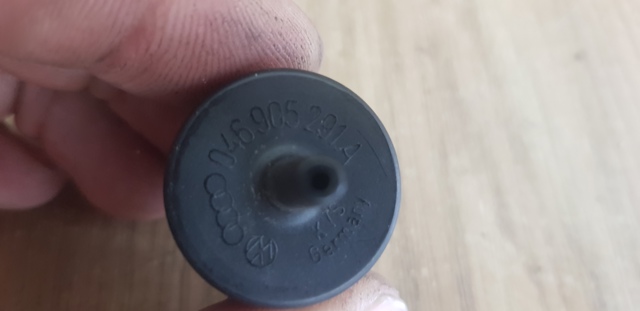 VAG 046905291A Клапан обратный пневматический в наличии Полтава