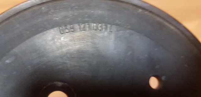 059121031L VAG Шкив водяной помпы купить в Павлоград