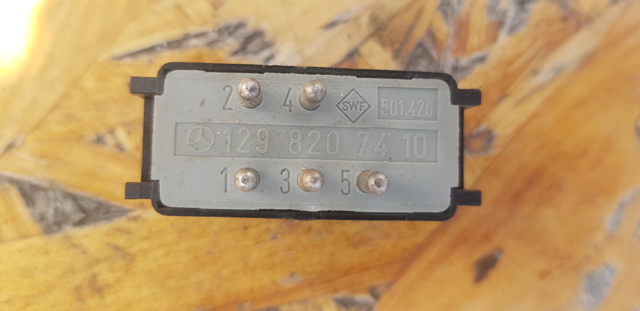 MERCEDES 1298207410 Кнопка включения обогрева заднего стекла в наличии Николаев