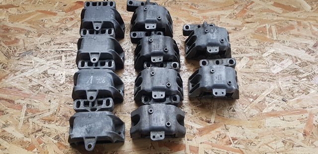 VAG 1J0199555AK Подушка коробки передач в наличии Павлоград