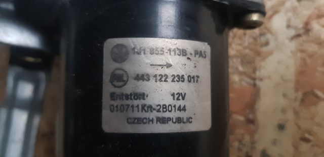 Мотор стеклоочистителя стекла (трапеции) 1J1955113B VAG