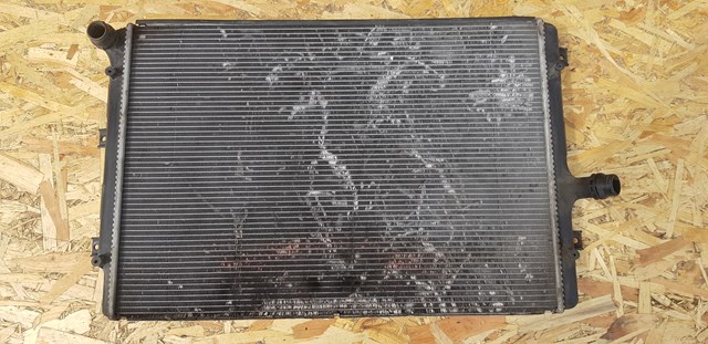 Радиатор охлаждения двигателя Фольксваген Гольф PLUS 5