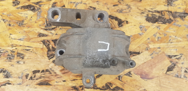 Гидроопора двигателя правая Шкода Суперб 2