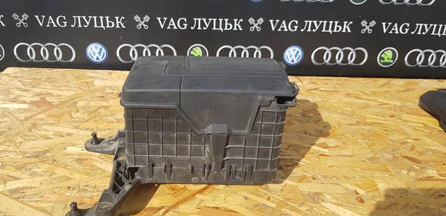 Подставка аккумулятора 1K0915335C VAG