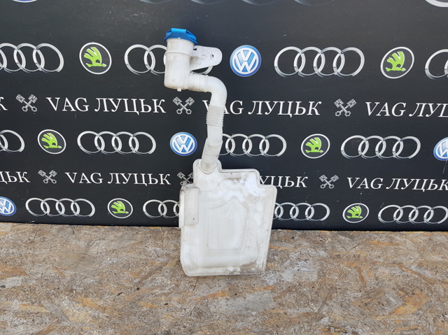 Бачок стеклоомывателя 1K0955453Q VAG