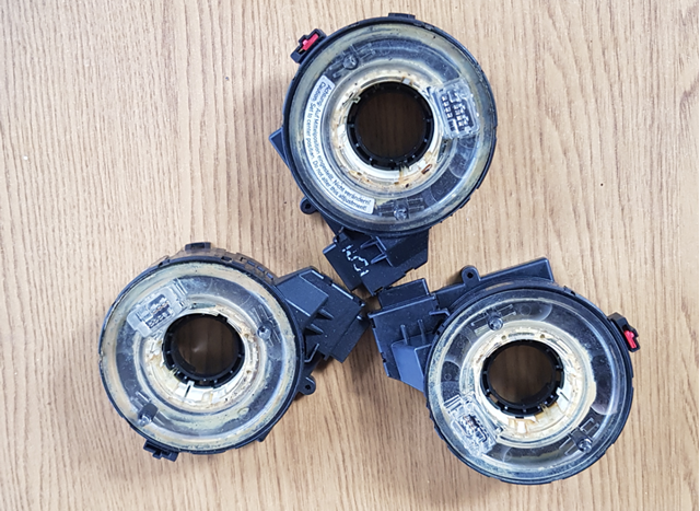 Кольцо AIRBAG контактное, шлейф руля 3C0959653 VAG