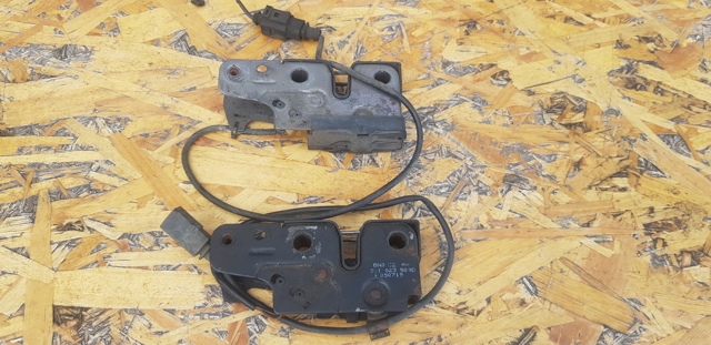 Замок крышки капота 3C1823509D VAG
