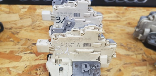 Замок двери задней левой 3C4839015A VAG