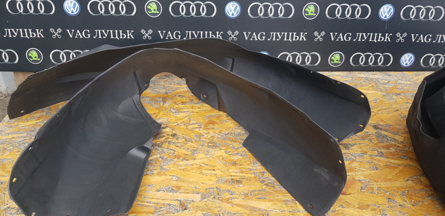 4B0821172C VAG Подкрылок крыла переднего правый купить в Полтава