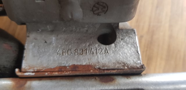 4B0831412A VAG Петля двери передней правой купить в Винница