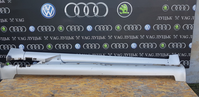 4B0853859 VAG Накладка (молдинг) порога наружная левая купить в Днепр