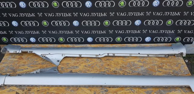 4B0853859 VAG Накладка (молдинг) порога наружная левая купить в Украина