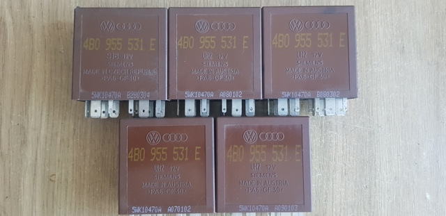 Реле стеклоочистителя 4B0955531E VAG