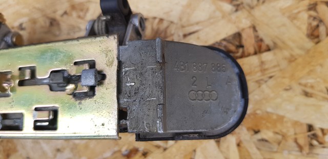 VAG 4B1837885A Держатель наружной ручки двери задней левой в наличии Кривой Рог