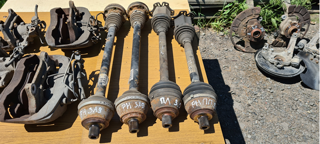 Полуось задняя Audi A8 D3