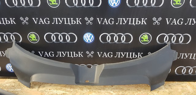 Накладка передней панели (суппорта радиатора) верхняя 4F0807081 VAG