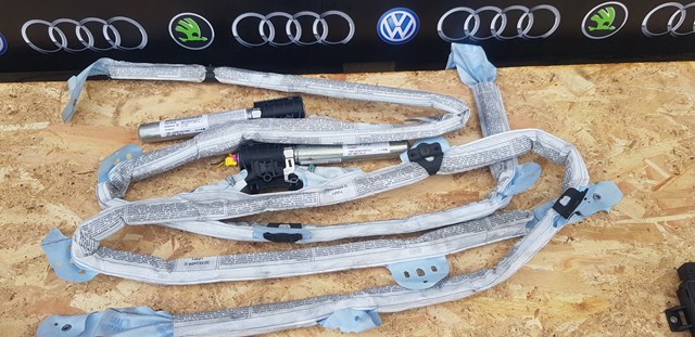 AIRBAG, шторка боковая правая 4F5880742C VAG
