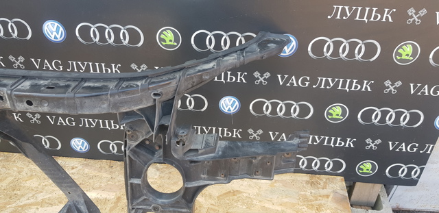 4L0805594 VAG Рамка радиатора купить в Хмельницкий