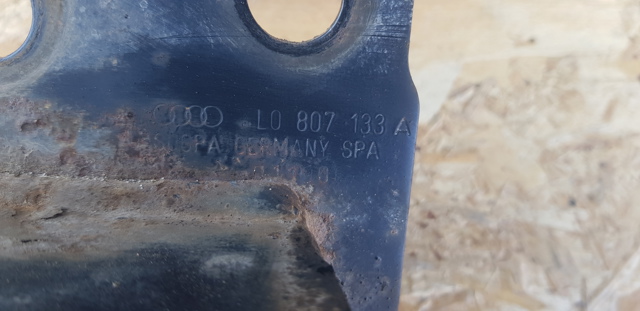 4L0807133A Кронштейн усилителя переднего бампера купить Винница