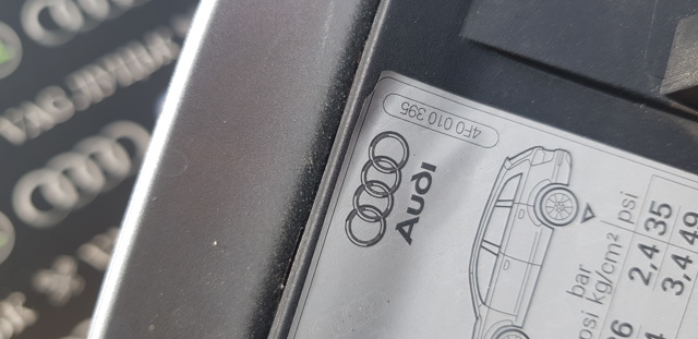 VAG 4L0809857 Корпус заливной горловины топливного бака в наличии Житомир