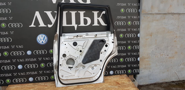VAG 4L0833052 Дверь задняя правая в наличии Кривой Рог
