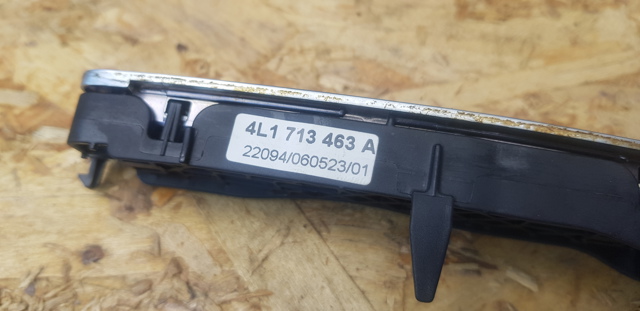 4L1713463A Накладка консоли рычага переключения передач АКПП купить Ровно