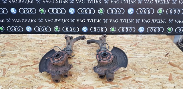 4Z7407257E Цапфа передняя левая купить Полтава