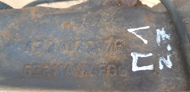 VAG 4Z7407257E Цапфа передняя левая в наличии Днепр