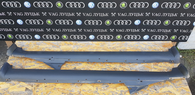 VAG 4Z7853859 в наличии Киев