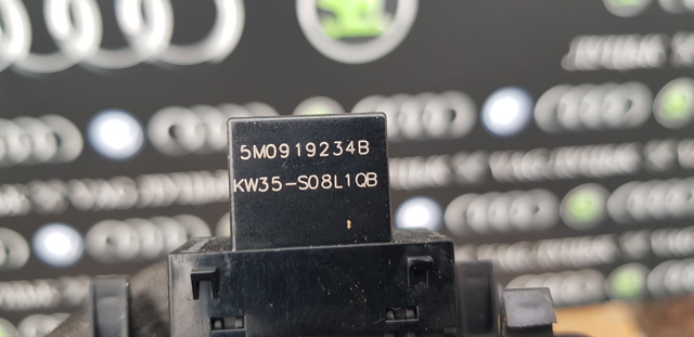 VAG 5M0919234B в наличии Житомир