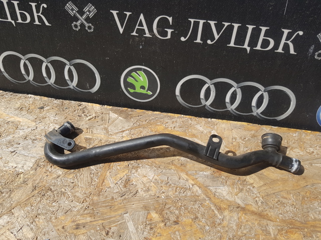Шланг термостата Volkswagen Touran II