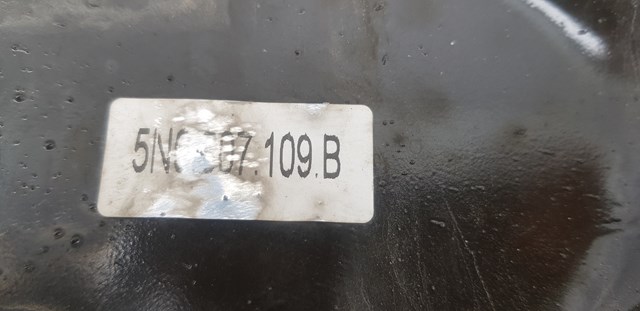 5N0807109B VAG Усилитель бампера переднего купить в Ирпень